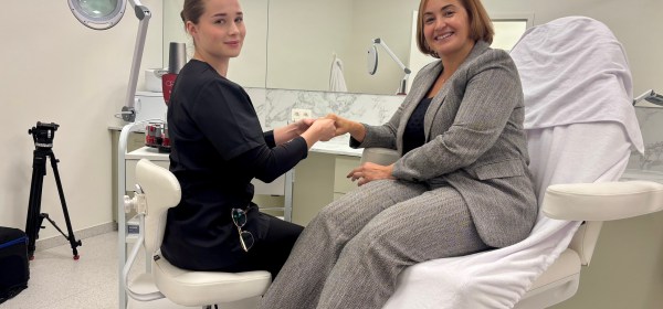 Encora opent nieuw Beauty Lab waar cursisten levensecht leren in een professioneel salon